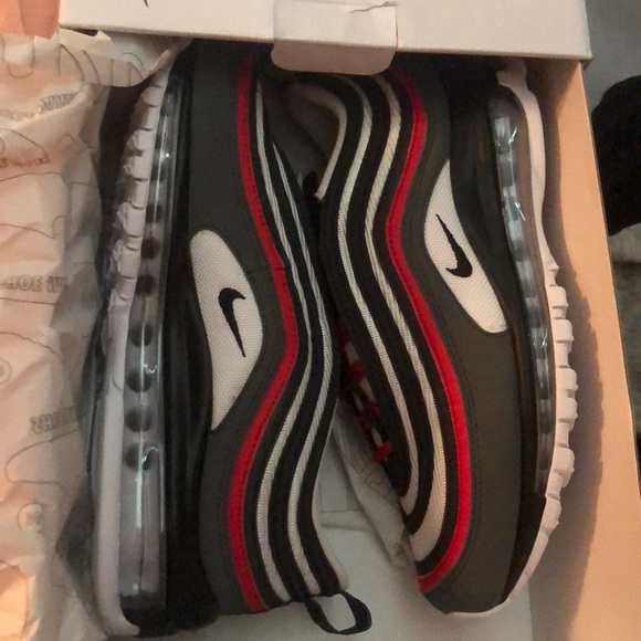 Shoes - Picture 1 of 7